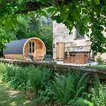 Konukevi Domaine De La Maison 3*