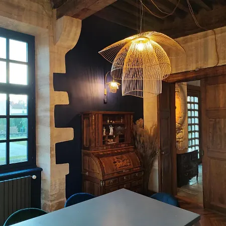 Domaine De La Maison 게스트하우스