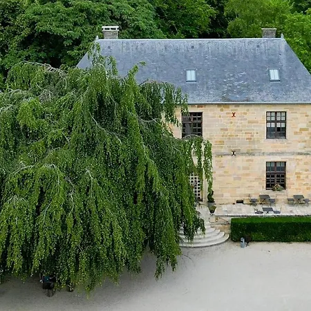 Pensión Domaine De La Maison 3*