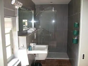 Pensión Domaine De La Maison